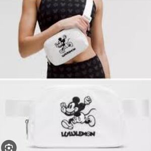 Lululemon & Disney Everywhere Mickey Mouse White Belt Bag NWT